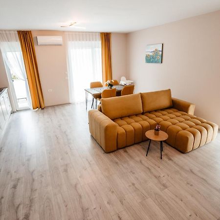 Sunrise View Apartment Oradea Eksteriør billede
