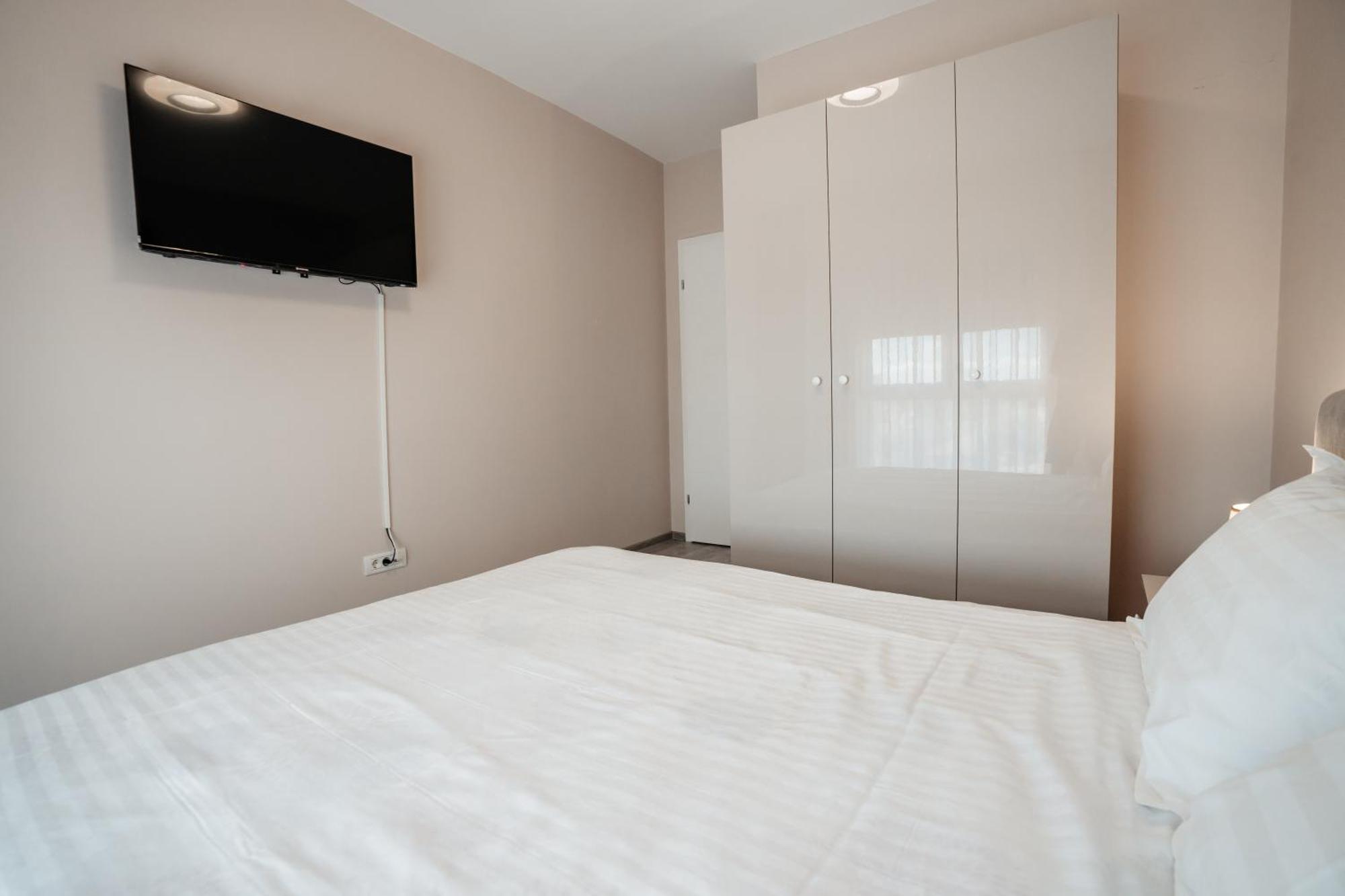 Sunrise View Apartment Oradea Eksteriør billede