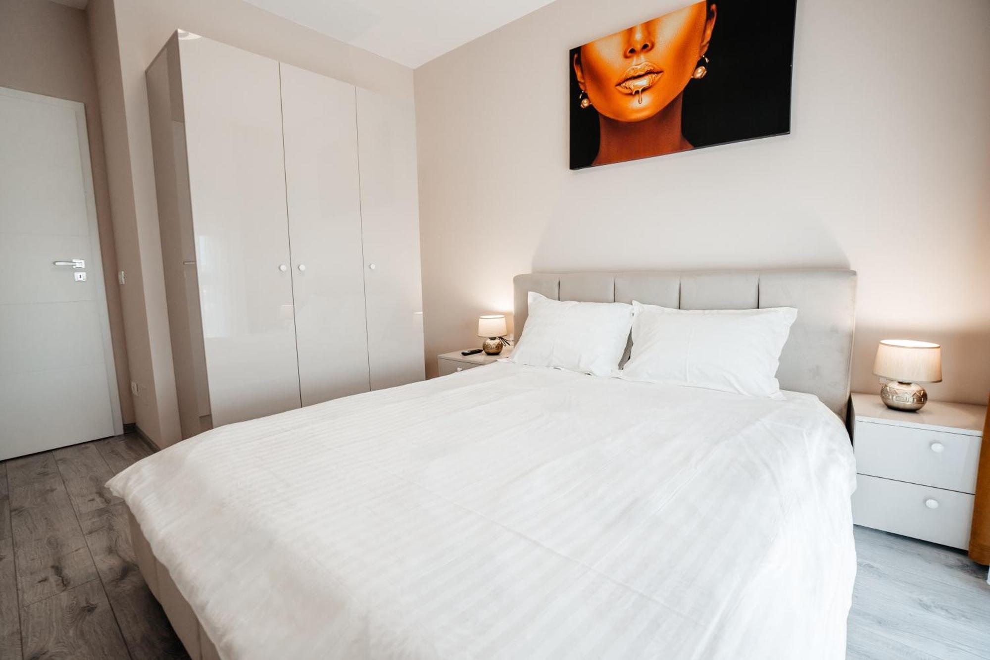 Sunrise View Apartment Oradea Eksteriør billede