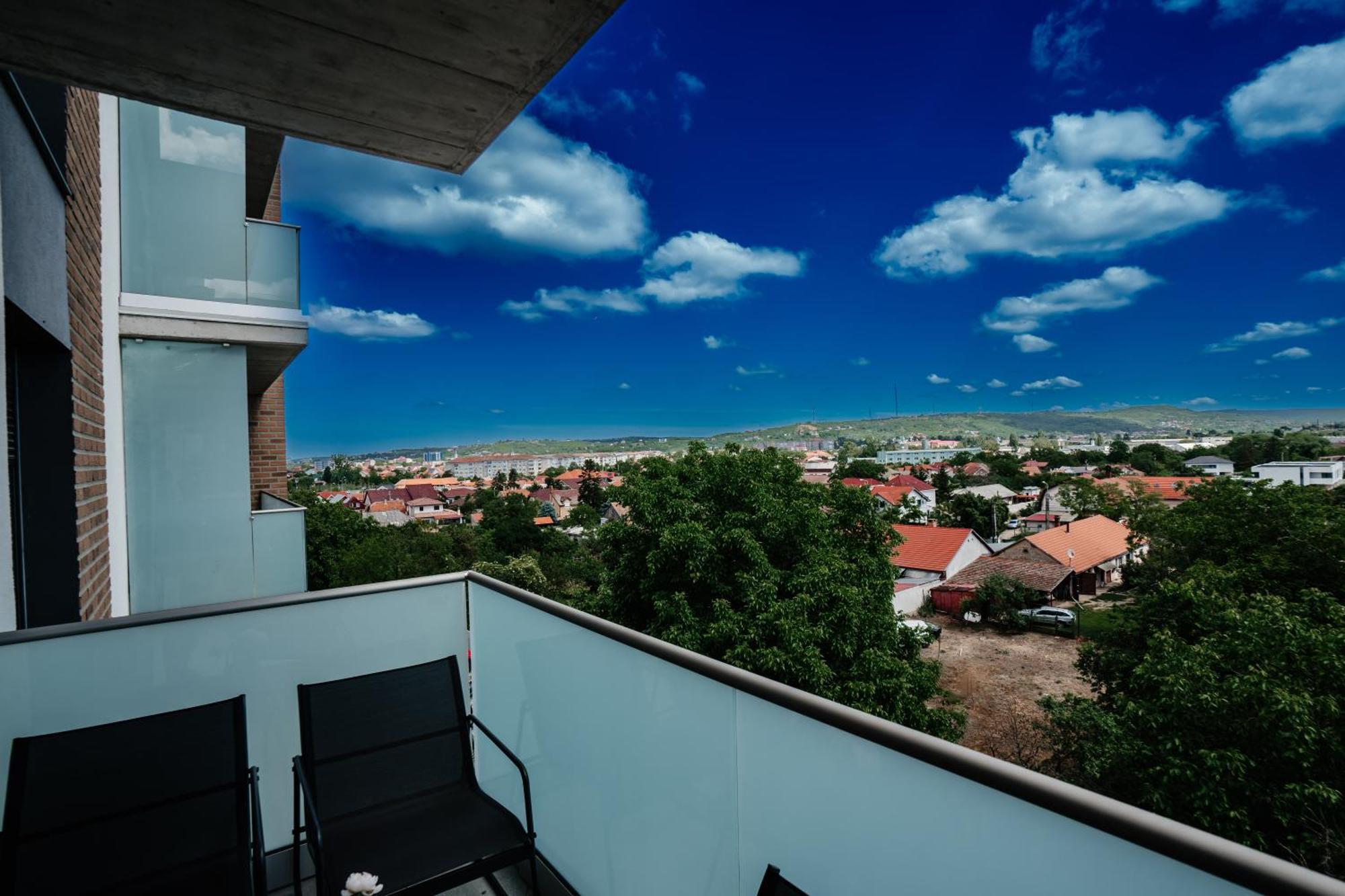 Sunrise View Apartment Oradea Eksteriør billede